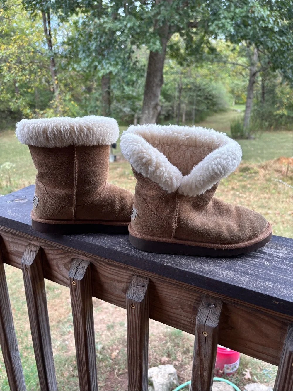 UGG Australia Brown Suede Shearling Boots Kids Size 3 EU 33 Fold Over Cuff